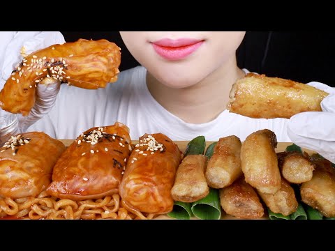 ASMR Beef Intestines and Fire Noodles Wraps | Daechang and Buldak-ssam | Eating Sounds Mukbang