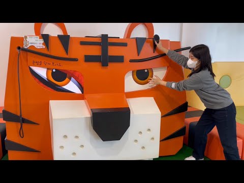 ASMR IN Character Park (PUBLIC) 🐯 500+ TRIGGERS 🔥 Fast Tapping, Scratching, Tracing