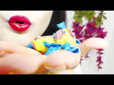 ASMR Gum Chewing For Tingles ♡