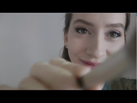 ASMR - Lots of tapping, scratching, gum-chewing and blowing mic :}