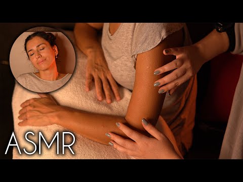 💤 Real Person ASMR Arm Scratching and Massage