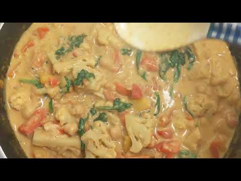 Curry Cauliflower & Naan Tingles ASMR