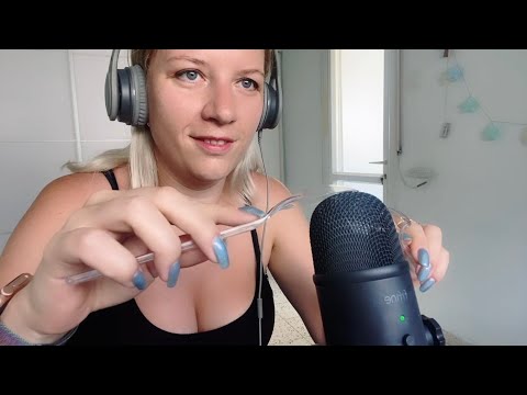ASMR Plastic Spoons on The Microphone 🥄 ( mic spooning sounds)
