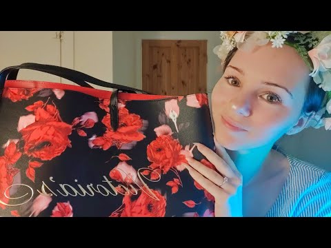 ♥️ASMR What's In My Bag♥️