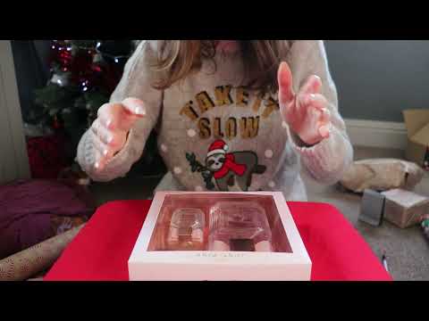 VisualSounds1's Annual Gift Wrapping Video (ASMR)