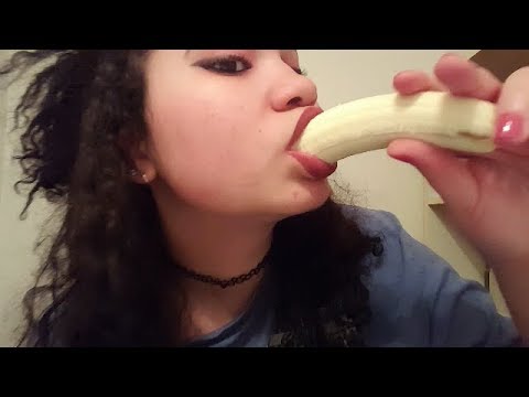 {ASMR} 2 Bananas + 1 Girl + Soda Bubbles = 😍😍😍