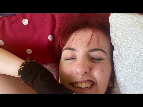 asmr | counting to 100 (counting you to sleep) with mouth sounds & finger fluttering