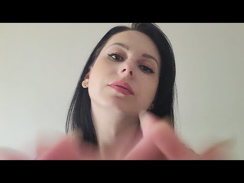 ASMR Doing your make up while practicing my Spanish 💄🌺