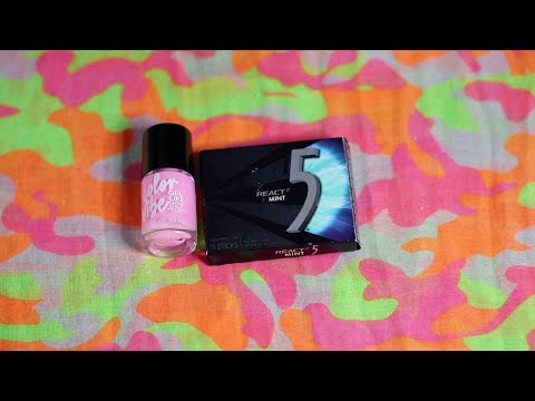 PINK NAIL POLISH TAPPING ASMR CHEWING GUM SOUNDS