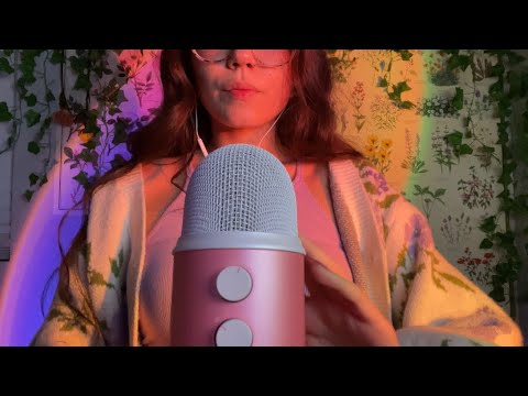 ASMR Mic Scratching With the Back of My Nails 💅🏻✨
