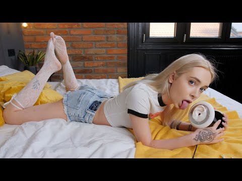 ASMR Cute Earlicking In The Pose (White Stockings)💓| ASMR Licking | Insomnia Treatment 💓3Dio 😴