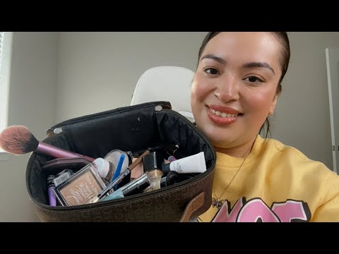 ASMR| Quickly doing your makeup- rummaging, & personal attention 😍💤