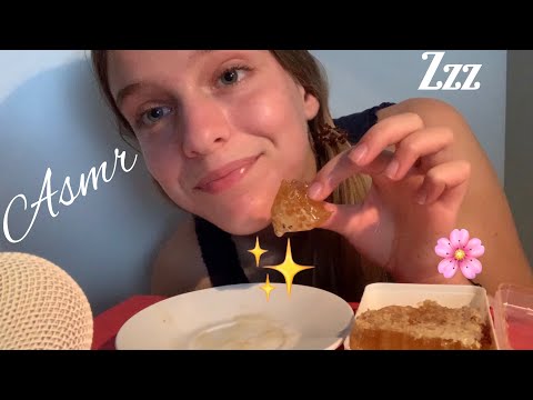 Asmr Eating Honeycomb|| Mouthsounds & Tapping