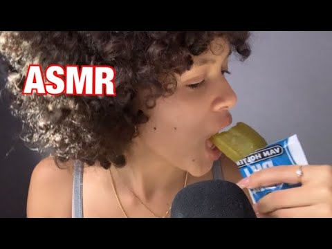 ASMR| Eating a Pickle ( lots of juicy, crunching sounds)