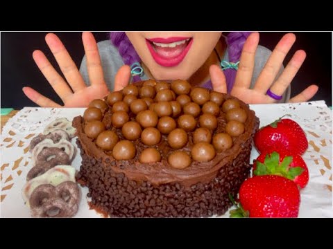 ASME WHOPPERS CAKE. CRUNCH. HERSHEY’S COOKIES N’ CREME DIPPED PRETZEL 먹방 |CURIE.ASMR