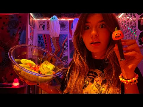 ASMR EATING HALLOWEEN CANDY 🎃