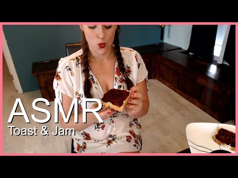 ASMR Eating toast with jam.