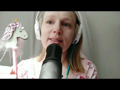 ASMR Kawaii Triggers 💖 Whispering ^^ Tapping ^^ Scratching ^^ Rattle Sounds