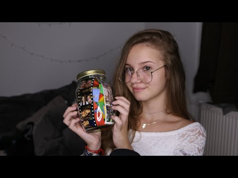 [ASMR] Tapping on different materials!