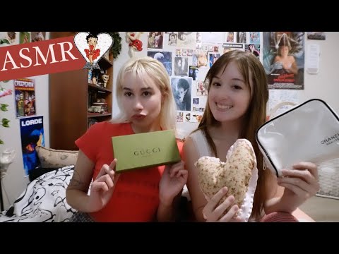 My friend tries ASMR for the first time💄🌹