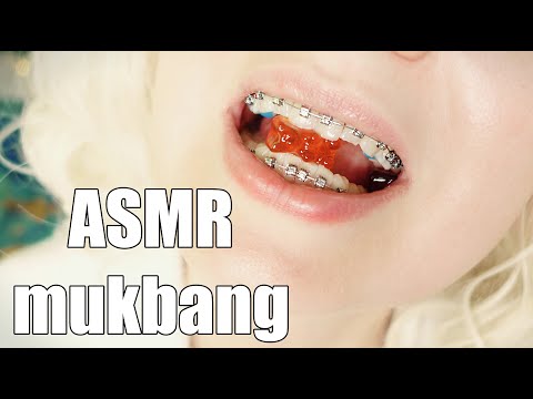 ASMR mukbang in braces - chewing and swallowing jelly teddybears