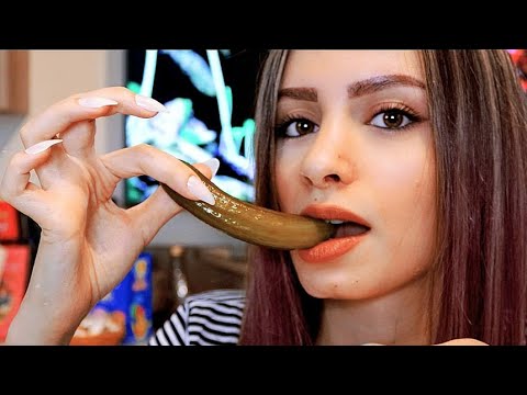 Pickle Eating Sounds ASMR | Big Crunch 👅
