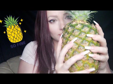 ASMR | PINEAPPLE SCRATCHING AND TAPPING 🍍