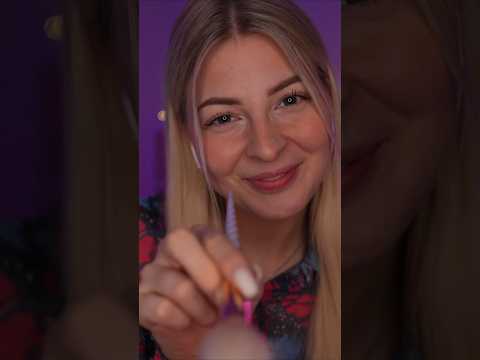 Doing your makeup! 💄 Instagram: asmrjanina 📍 #asmr #asmrdeutsch #asmrshort #makeup  #shortvideo