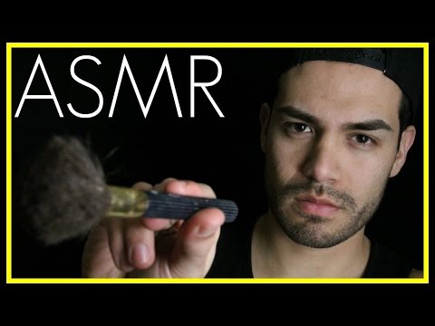 ASMR - Camera Makeup Brushing (Close Up Male Whisper, Susurro de Hombre, Español)