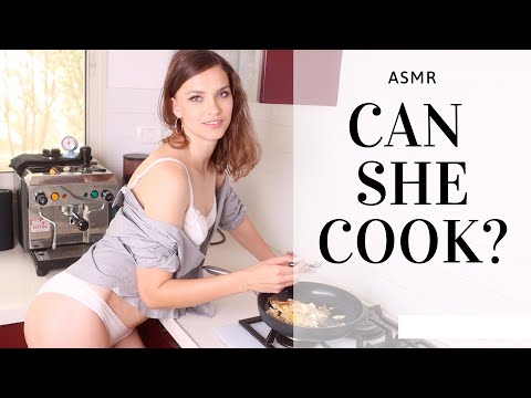 ASMR Darling Girlfriend takes care of you in the kitchen ❤️