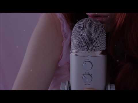 ASMR kissing moaning- dreaming of your girlfriend