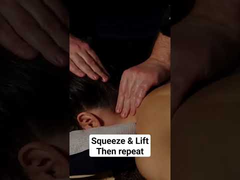 Best neck massage technique ever 😍🙌 #relaxing #therapeuticmassage #massage