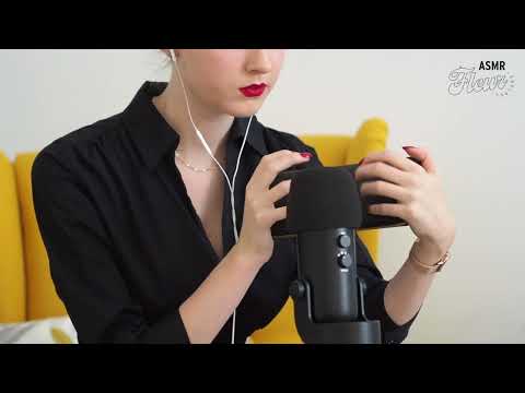 ASMR 🌸 Tapping on leather Etui