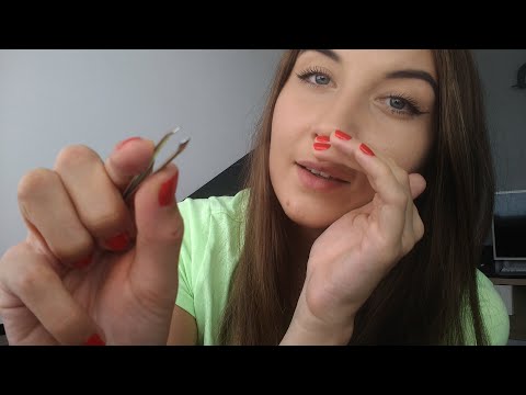 ASMR| **PLUCKING YOUR EYEBROWS WITH TWEEZERS, MOUTH SOUNDS**