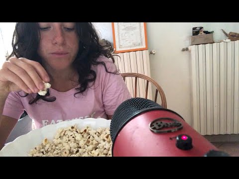 PoP Corn and Chill AsmR||Eating Fast and Big Bites||VeryCrunchy