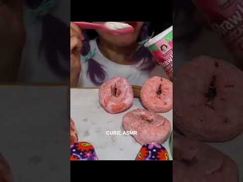 🍓Strawberry Donuts 🍩 w/Ice Cream,  Mouse, Donettes #shorts #asmr 딸기 도너츠