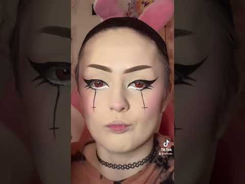 How I do my makeup eyeliner tutorial!!🖤✨