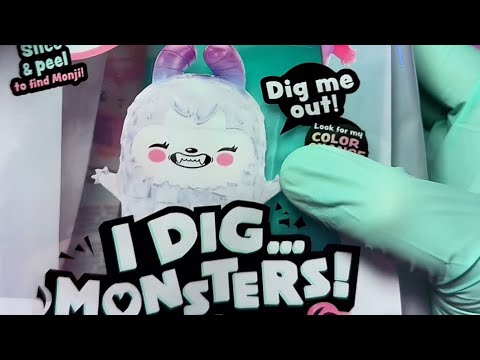 ASMR 😴 Dig this toy with me!