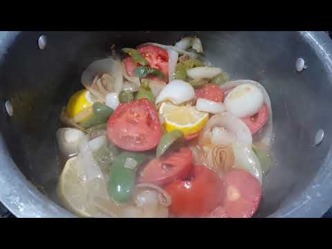 كيف اعمل مقلوبة الدجاج (الدجاج شويتة) الطعم يجنن😋 how to make chicken  maklouba (baked chicken)