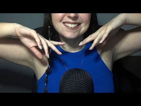 ASMR - Ranfom facts about me w/ Hand Sounds and Hand movements