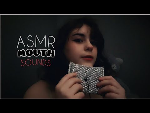ASMR // Intense Mouth Sounds and Scratchies 👄