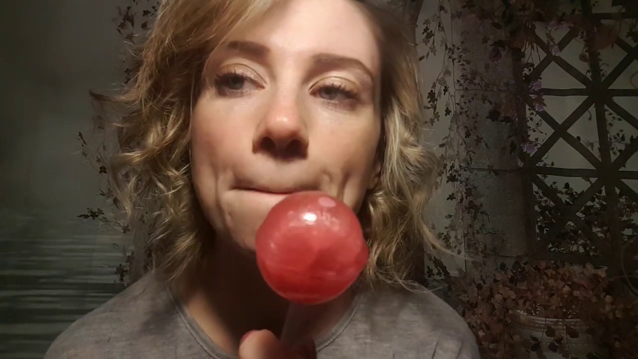 ASMR No Talking - Creating Mouth sounds with a lollipop.