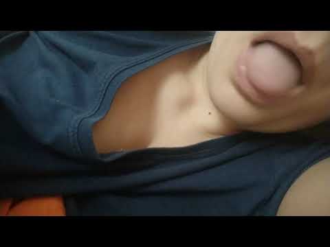 ASMR In my bed / TONGUE FLUTTERING UPCLOSE 💋👅