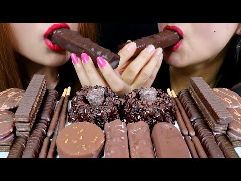 ASMR DARK CHOCOLATE CAKE, ICE CREAM, MAGNUM, TWIX, SNICKERS, OREO WAFERS 초콜릿 리얼사운드 먹방 | Kim&Liz ASMR