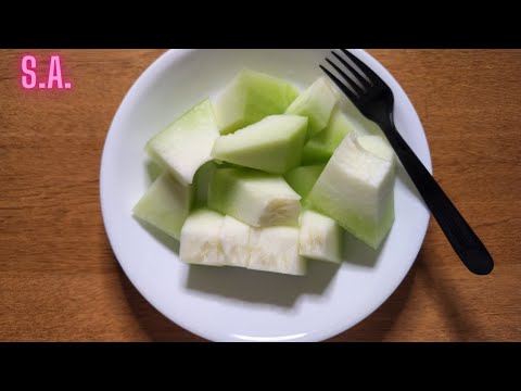 Asmr | Eating Green Cantaloupe with Red Rubber Gloves Sounds (NO TALKING)