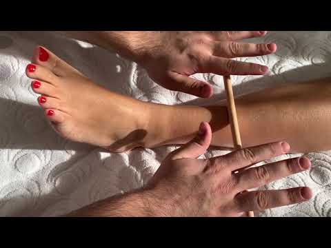 ASMR | Relaxing feet tickling and massage