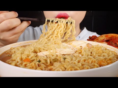 ASMR Instant Ramen Noodles with Kimchi | 2 packs of Shin Ramyeon | Spicy Homemade Kimchi | Mukbang