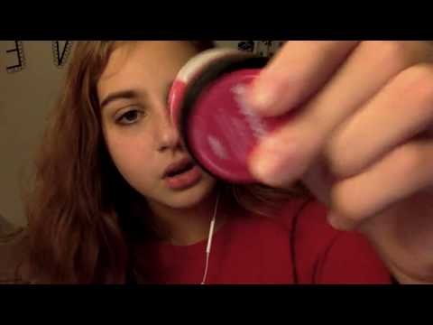 ASMR // fast tapping and scratching