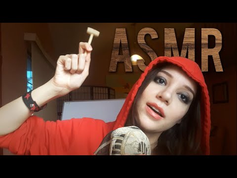 ASMR EN ESPAÑOL / SCRATCHING + TAPPING + WHISPERING / on wooden objects ♥