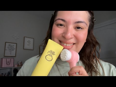 ASMR| Spa Roleplay- Doing your skincare on screen; Face cleansing, serums & moisturizer 🧴